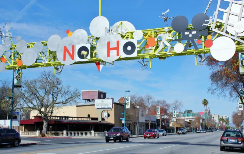2018-0527-tour NoHo Community Entrance Sign